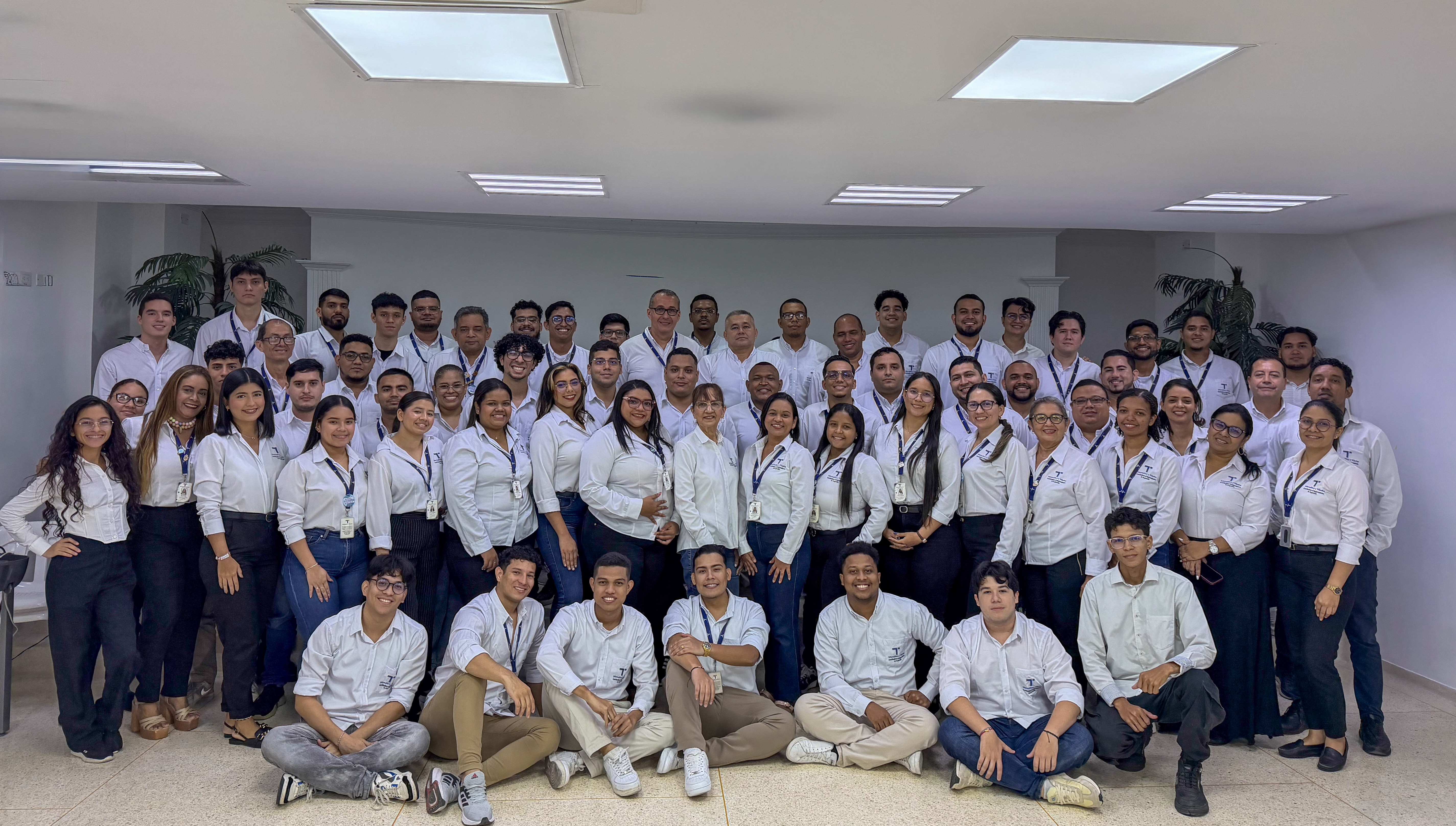 Equipo de profesionales de Informática y Tributos